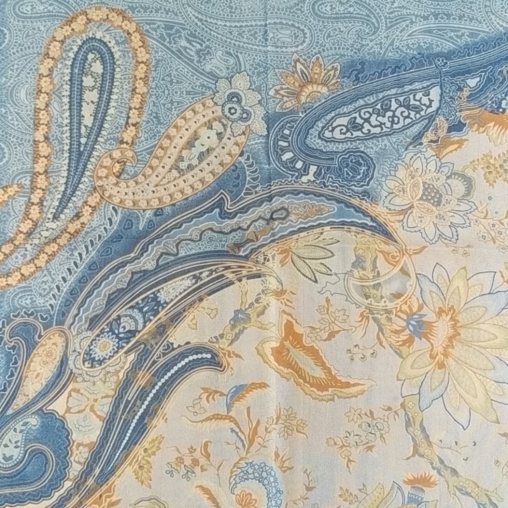 5/$20 Final 🏷️⬇️ NWOT Blue/Tan Paisley Chiffon Scarf - Picture 2 of 3